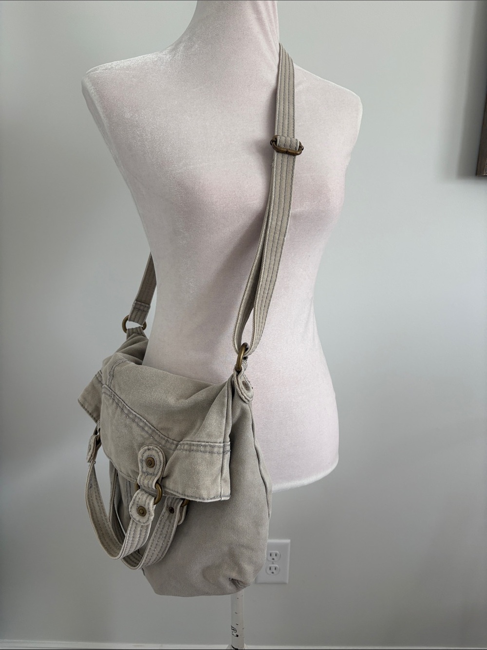 Vintage Old Navy Canvas Shoulder Crossbody Bag 2009 Utility Style - Picture 2 of 12
